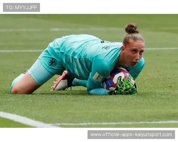 荷兰女足创造奇迹，点球大战战胜法国晋级四强，荷兰女足点球不进